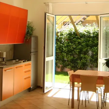 Gioia Apart-hotel 3*