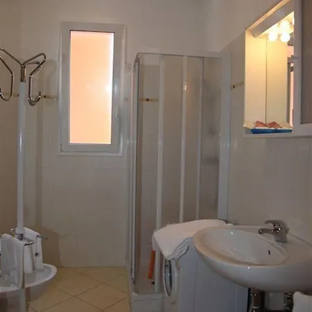 Apart Otel Gioia 3*